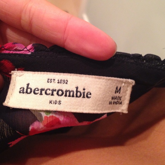 Chiffon flower top - Picture 3 of 3