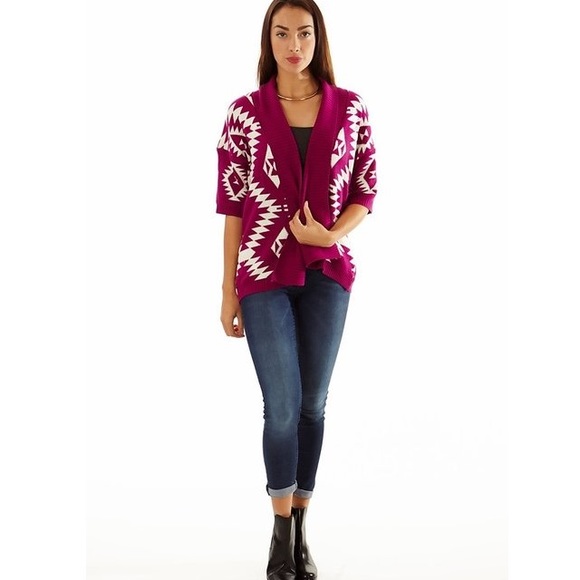 BUNDLED Raspberry pink sweater - NWT - Picture 2 of 4