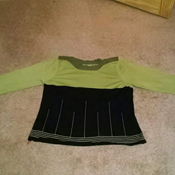 Sweater - Picture 2 of 4