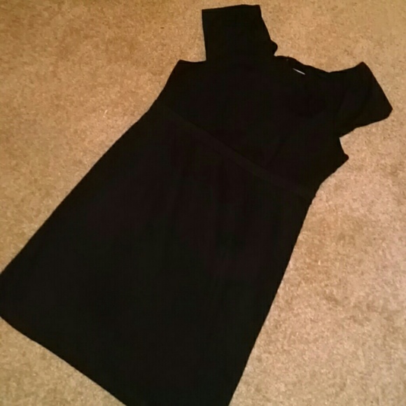 Dress - Picture 4 of 4