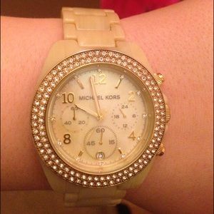 TEMPORARY SALE🎉🎉🎉Authentic Michael Kors watch!