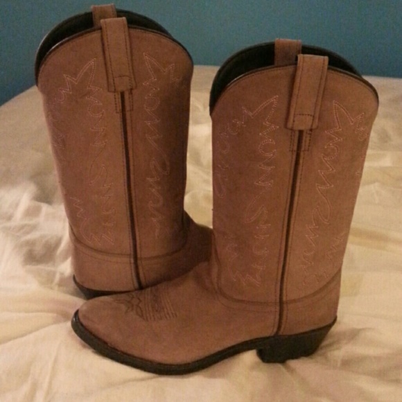 Real leather cowgirl boots