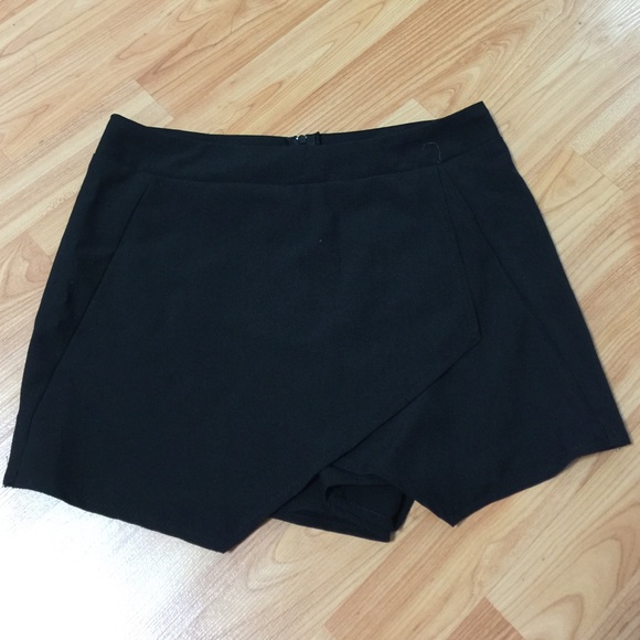 Love Culture Pants - Nwt black short