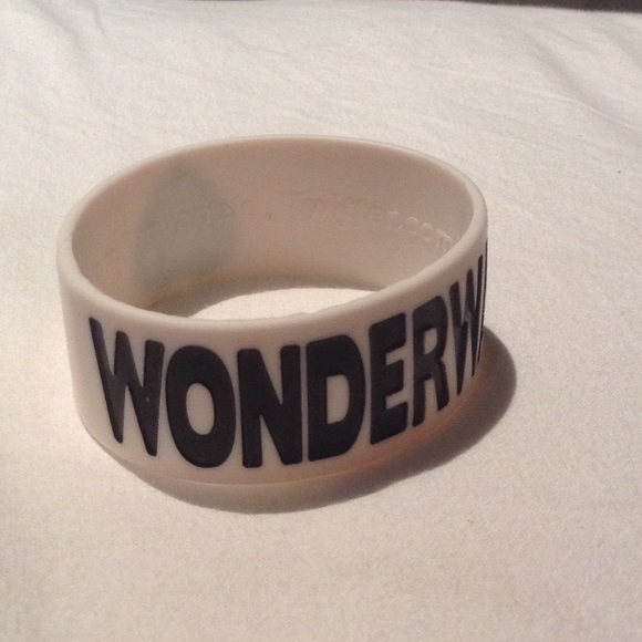Jac Vanek WONDERWALL Bracelet
