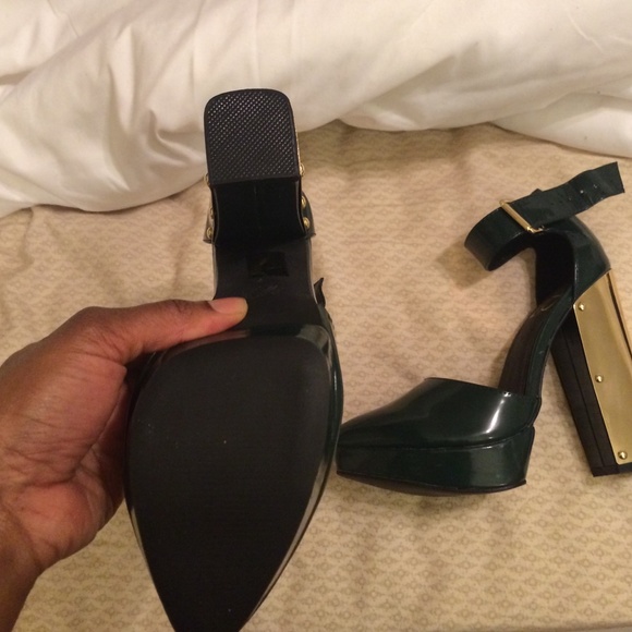 Dark Green Patent Mary Janes - NWT - Picture 2 of 4