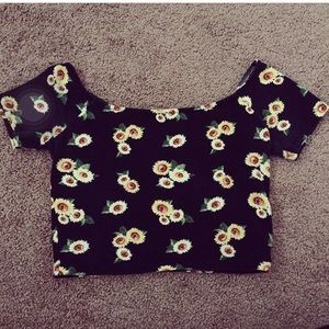 Off shoulder Crop top