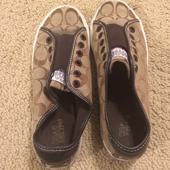 Brown coach tennis shoes