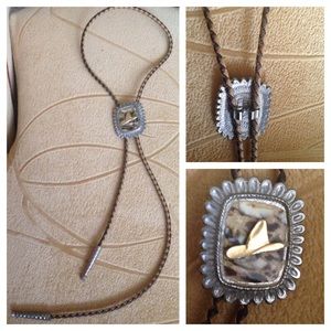 Vintage Leather Western Styled Bolo Bola Tie