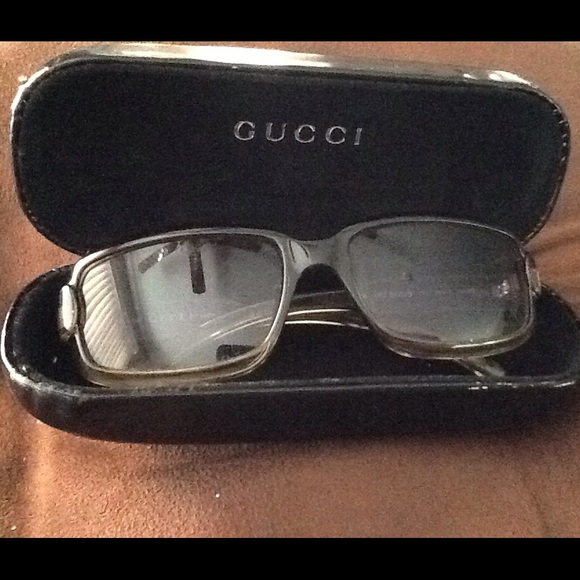 $20 OFF‼️💯👓Authentic"Gucci sunglasses GG2475/S