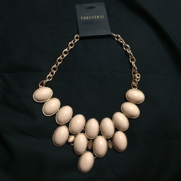 Nude neckless