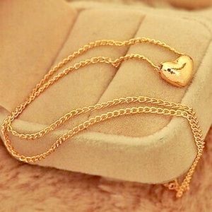 🚫SOLD🚫 Dainty Mini Heart 💎 Necklace