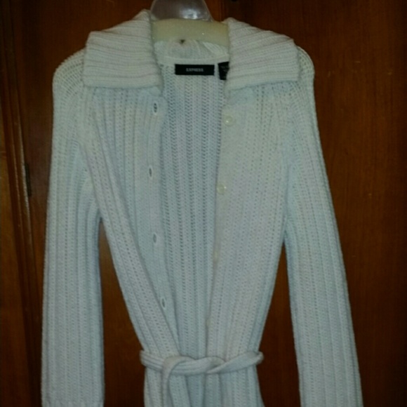 Express button up soft sweater with tie.....