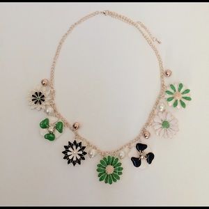Statement necklace