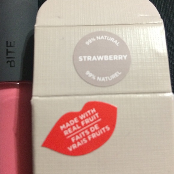 Pink lipgloss - Picture 2 of 2