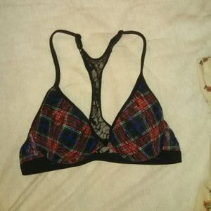 Front clasp push-up bra 34b
