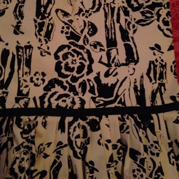 Elliot Lauren Black and white skirt - Picture 2 of 4