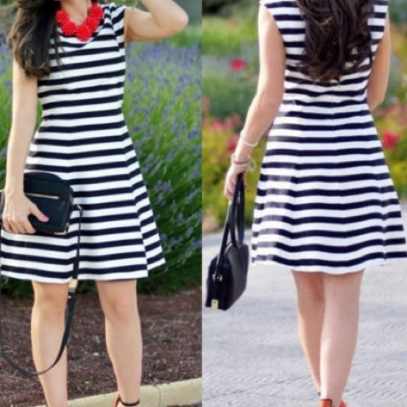 Zara Wide Striped Flared Dress - New with tags - Picture 3 of 3