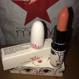 MAC Toledo collection 💋Oxblood lipstick