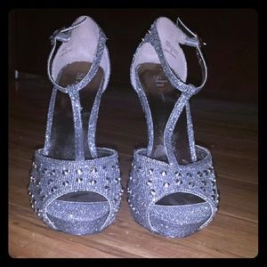 Sold!Brand new  sparkling high heel shoes