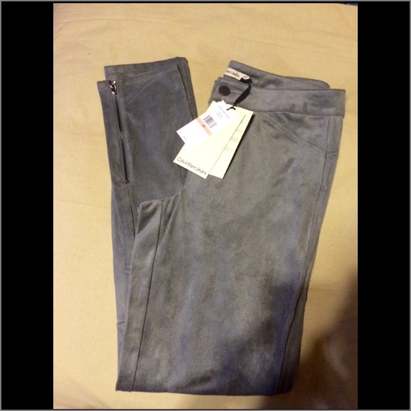 💟🆕 CALVINS // Velvet Calvin Klein - Picture 2 of 3