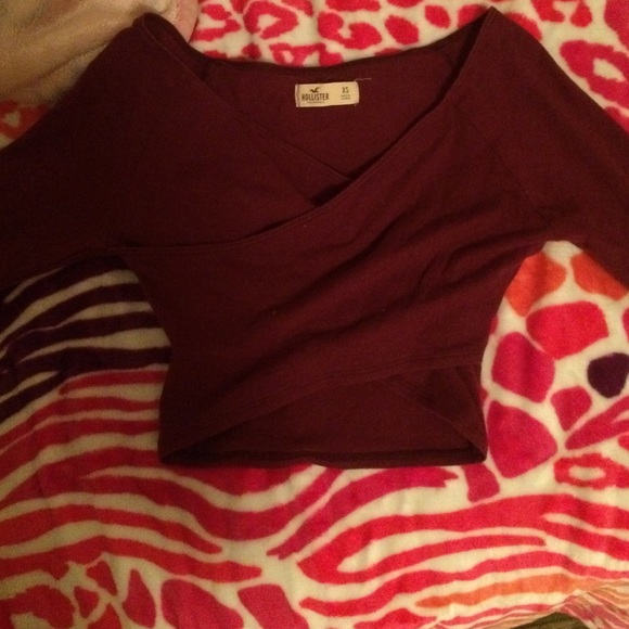 Hollister crop top
