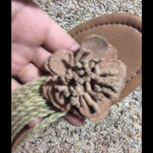 Lucky band sandal - Picture 3 of 4