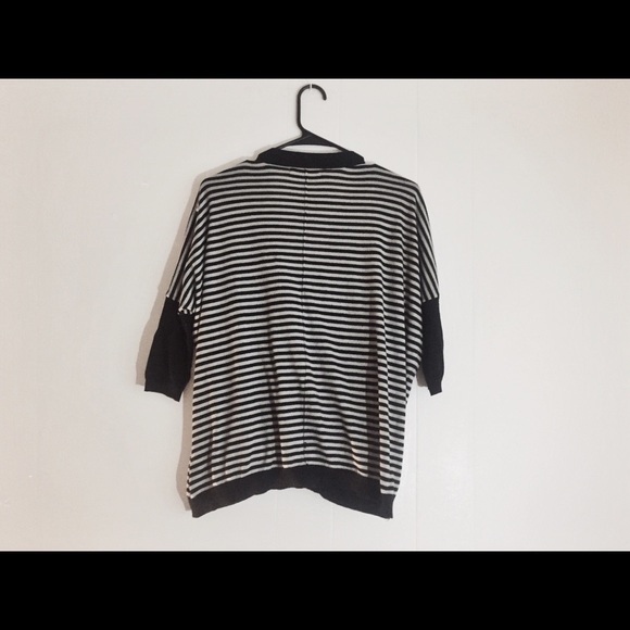 Black and white stripped button up cardigan - Picture 3 of 3