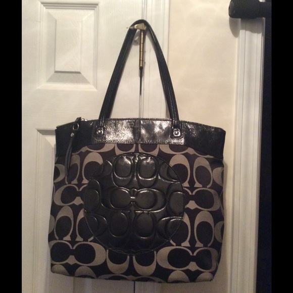 ✔️💯💯 Authentic Coach Tote Bag