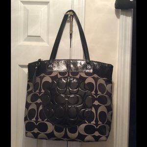 ✔️💯💯 Authentic Coach Tote Bag