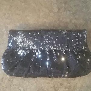 Sequined clutch