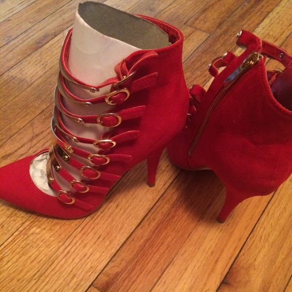 SOLD!! Red Pumps - Picture 2 of 2