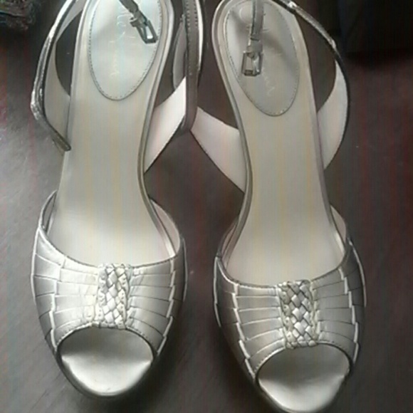 Cole hann heel