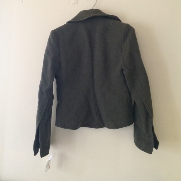Cropped, wool jacket. - Picture 2 of 2
