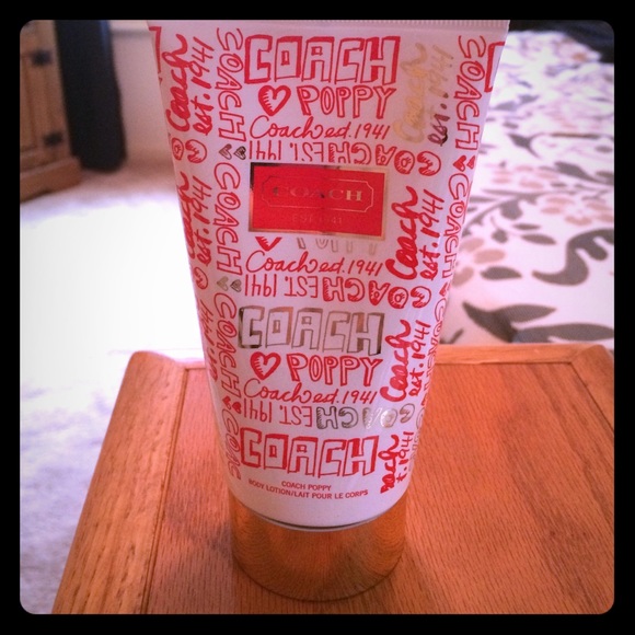 Coach poppy lotion