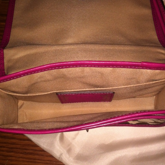 Coach Purse - Picture 4 of 4