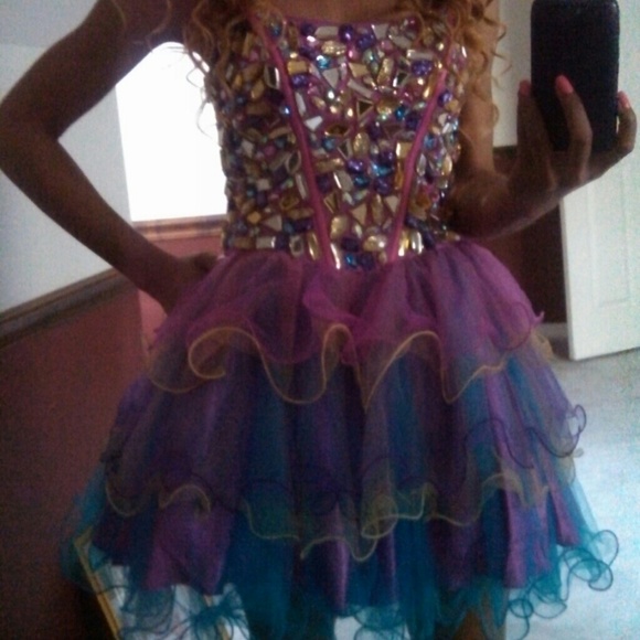 Prom / Event Dress - Picture 4 of 4