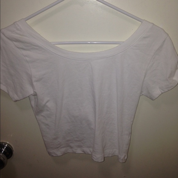 White crop top w/ bow