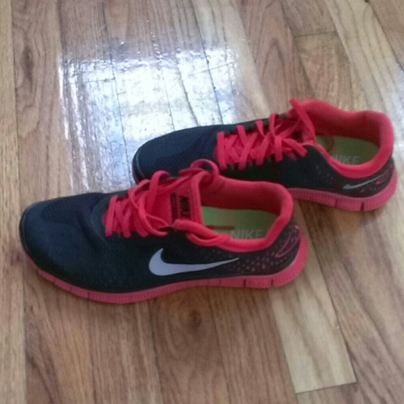 Nike free 4.0 v3 running shoes - Picture 2 of 3