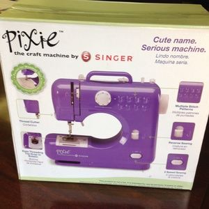 Singer mini sewing machine