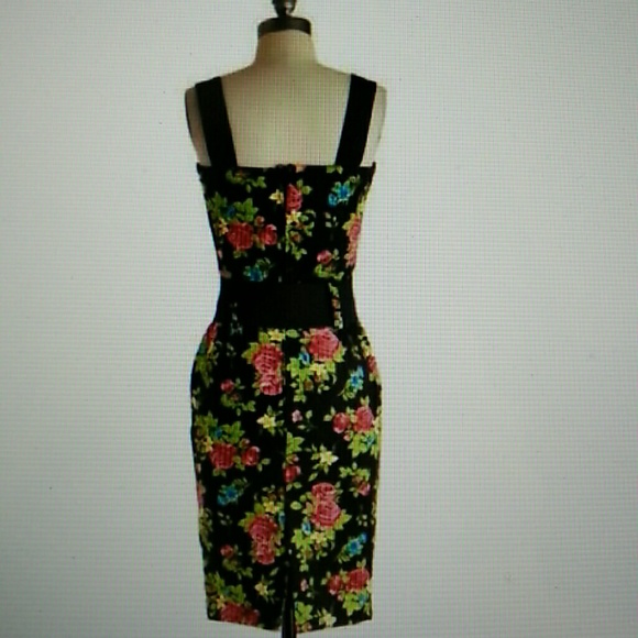 Cool vibes dress in floral - Picture 3 of 3