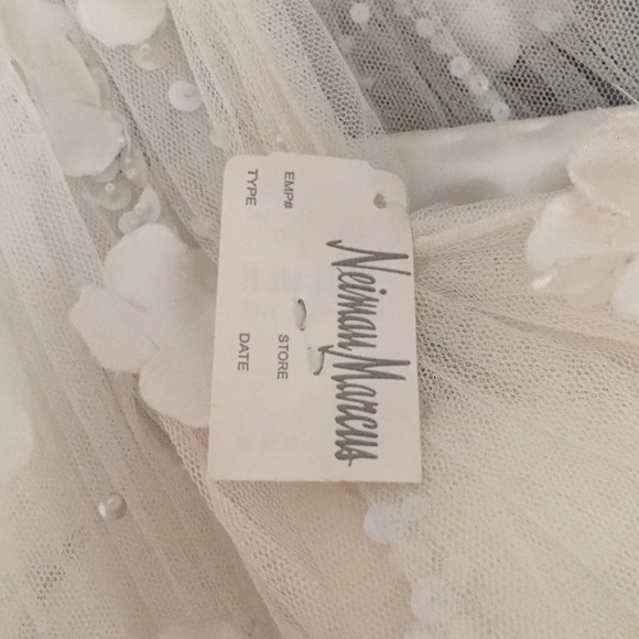 Mounique Lhuillier Wedding Collection - Picture 2 of 4