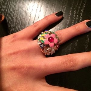 Beautiful flower ring