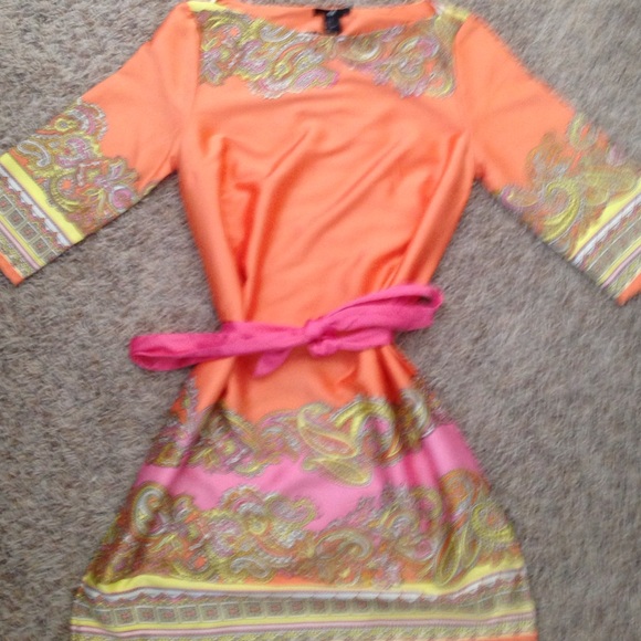 Dress - Picture 2 of 3