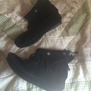 Minnetonka booties