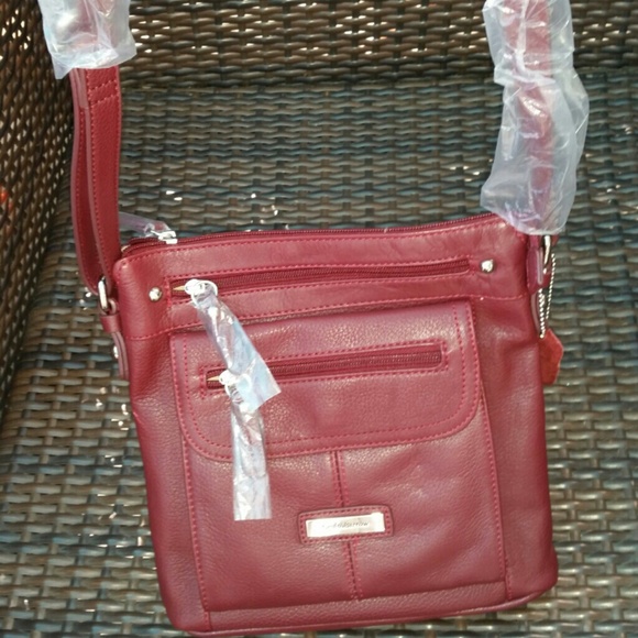 New Croft & Barrow Leather Burgandy crossbody