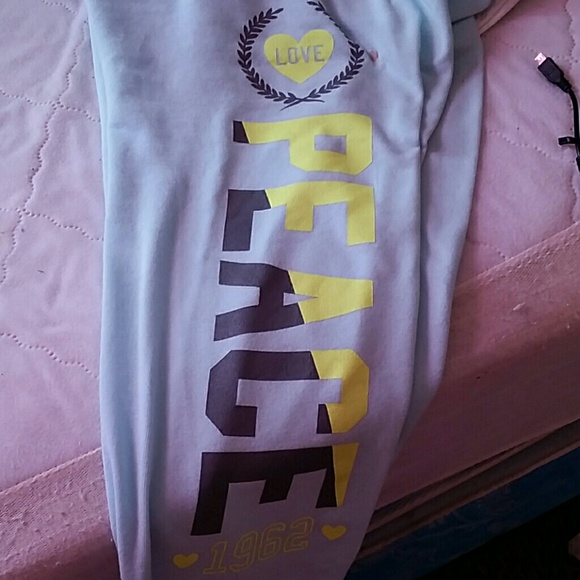 Sweats solllld - Picture 3 of 3