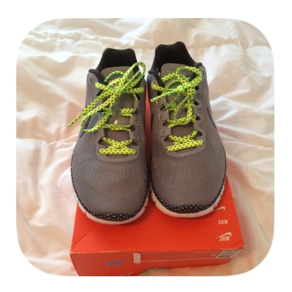 ๐FAB Nikes - Picture 2 of 4