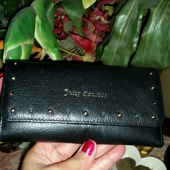 Pre-owned Auth Juicy  Couture leather wallet
