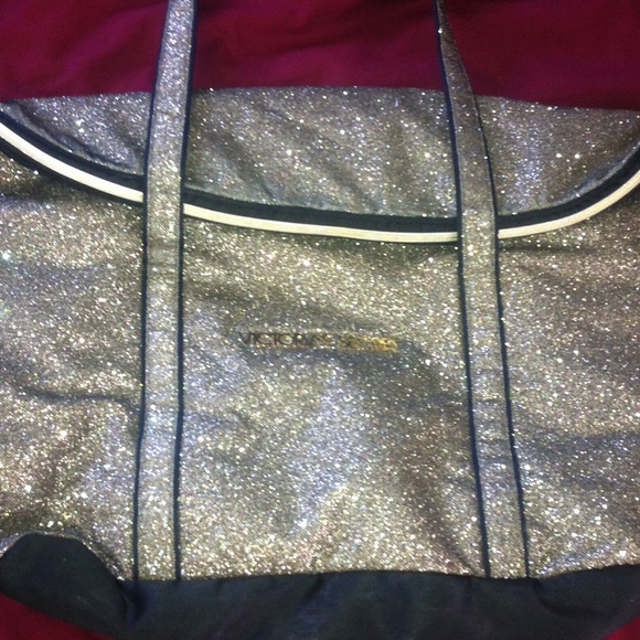 VS tote
