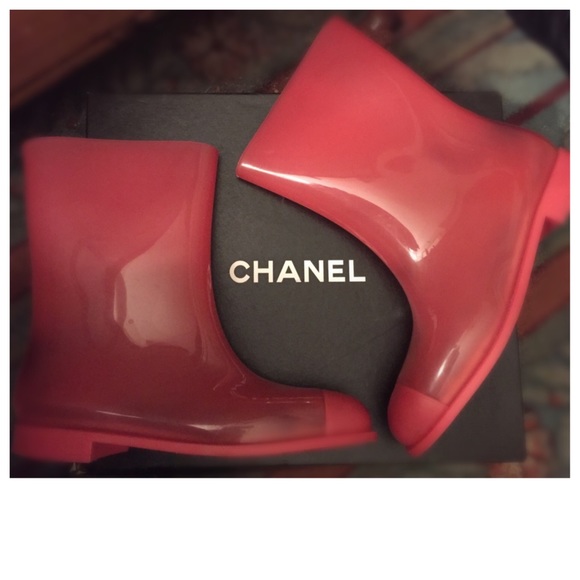 CHANEL Shoes - CHANEL rain boots